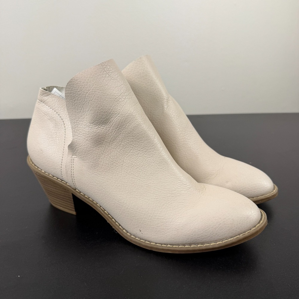 Universal Thread Ankle Booties Women's 9.5 Cream Block Heel Faux Leather Slip On